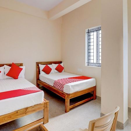 Oyo Flagship Golden Treasury Hotell Bangalore Exteriör bild